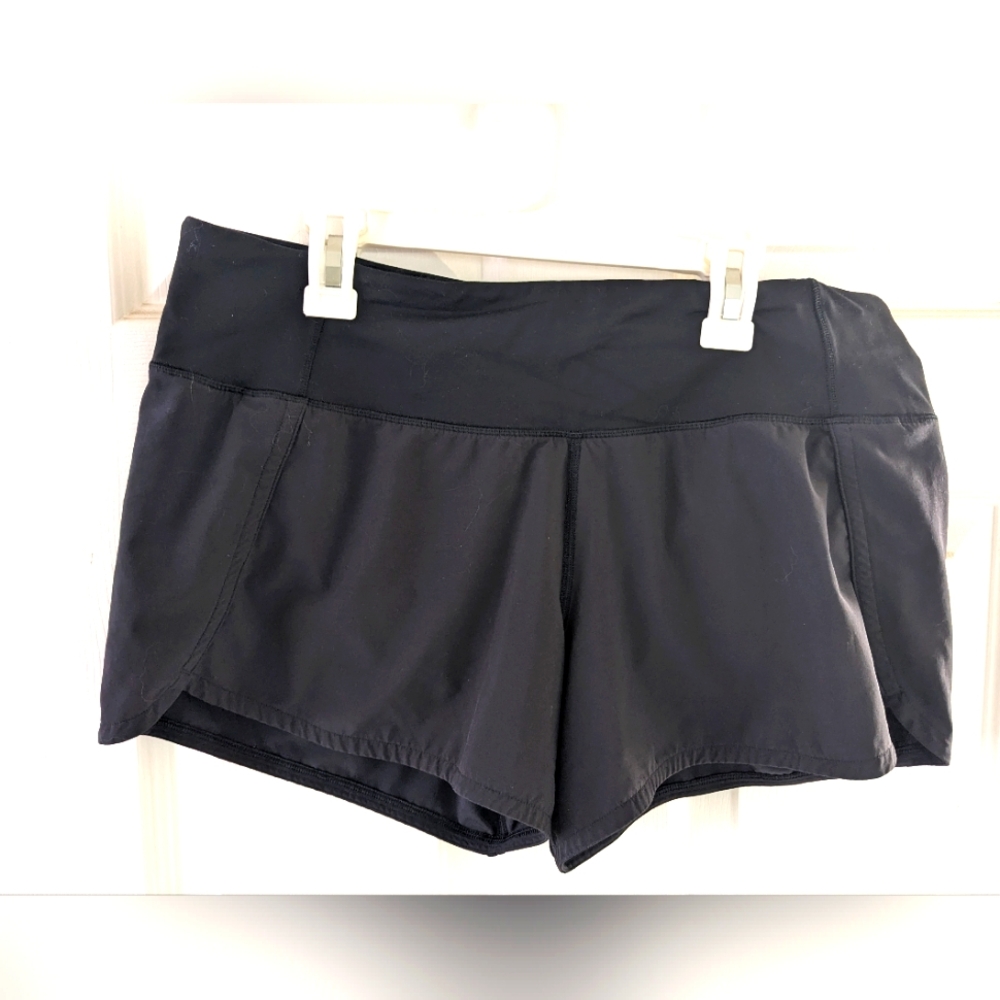 Black Lululemon Speed Up Shorts Size 8